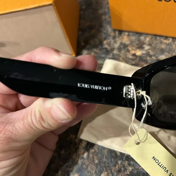 Authentic Louis Vuitton X TM MULTIGRAM Sunglasses NIB pink  display picture 1